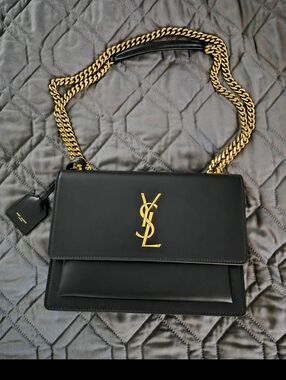 YSL Sunset Medium Black In Smooth Leather